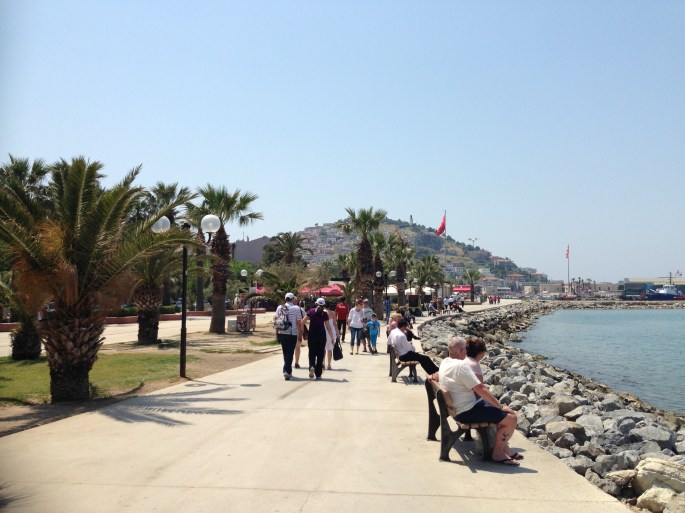 The beautiful waterfront of Kusadasi Turkey has lots of great cafes and ice cream shops. 