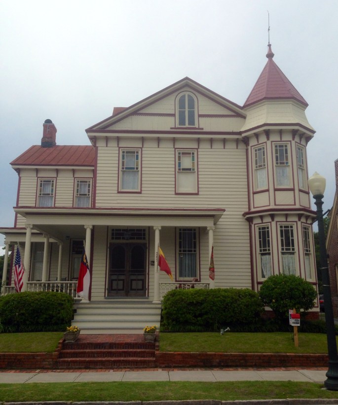Another historic home in New Bern, NC.